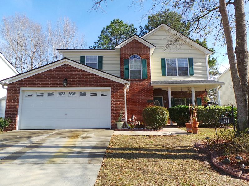 131 Guildford Dr, Goose Creek, SC 29445