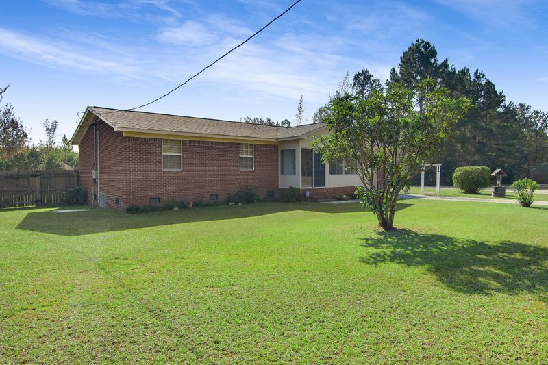 268 Cliffton Dr, Reevesville, SC 29471