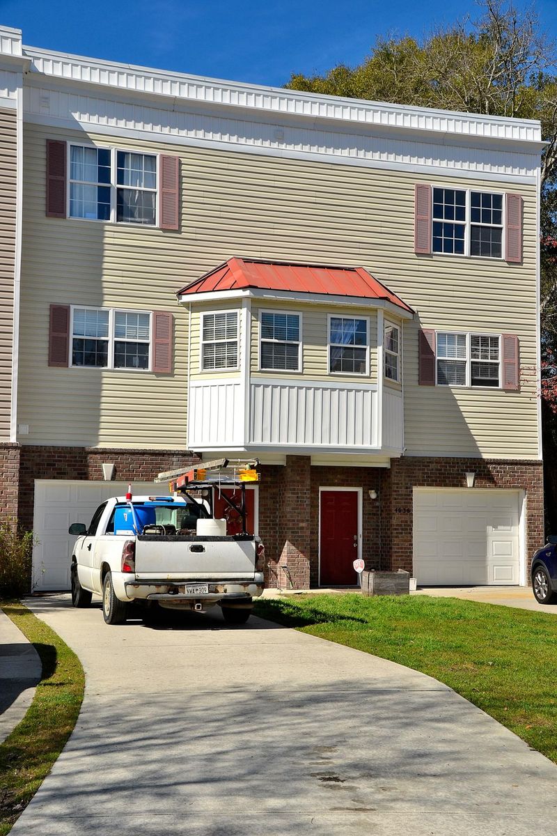 4638 N Palm View Cir, North Charleston, SC 29418