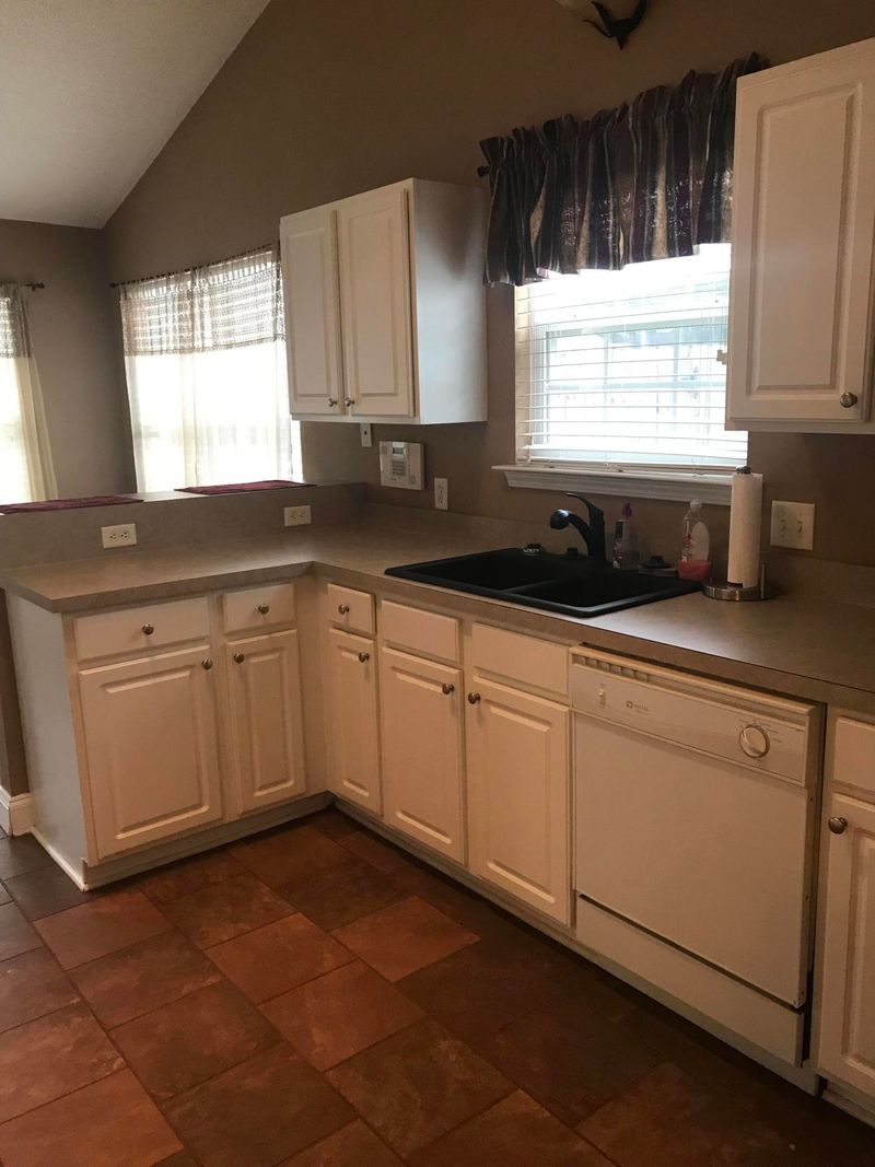 220 Everwood Ct, Moncks Corner, SC 29461