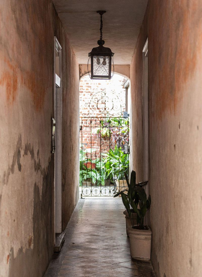 23 Queen St #F, Charleston, SC 29401