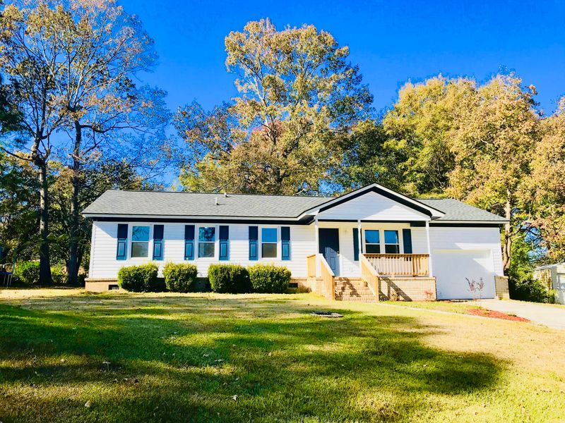 102 Akron Ct, Ladson, SC 29456