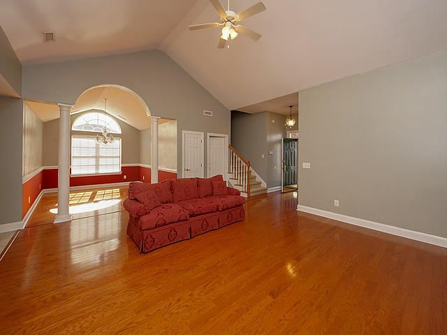 117 Melanie Ln, Summerville, SC 29485