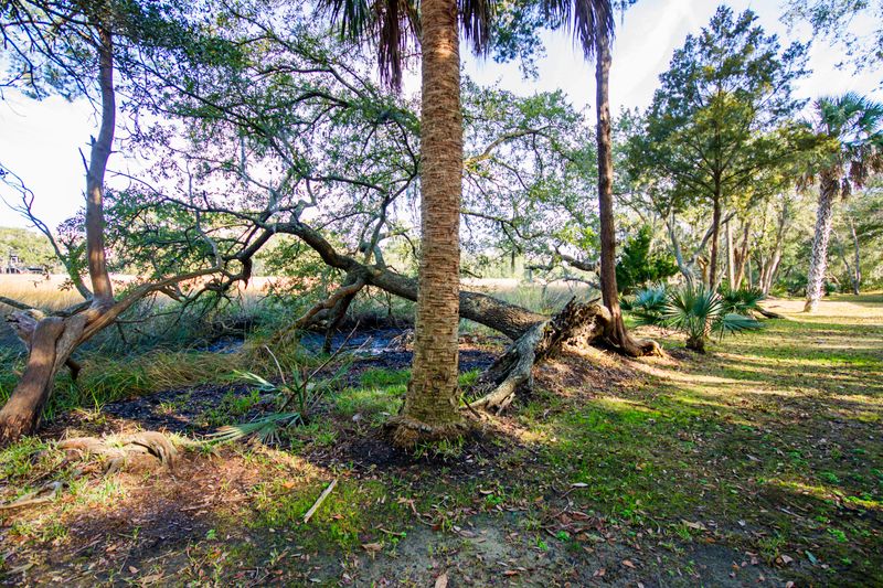 1101 Kilarney Rd, Mount Pleasant, SC 29464