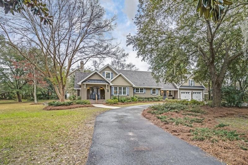 505 N Hickory St, Summerville, SC 29483