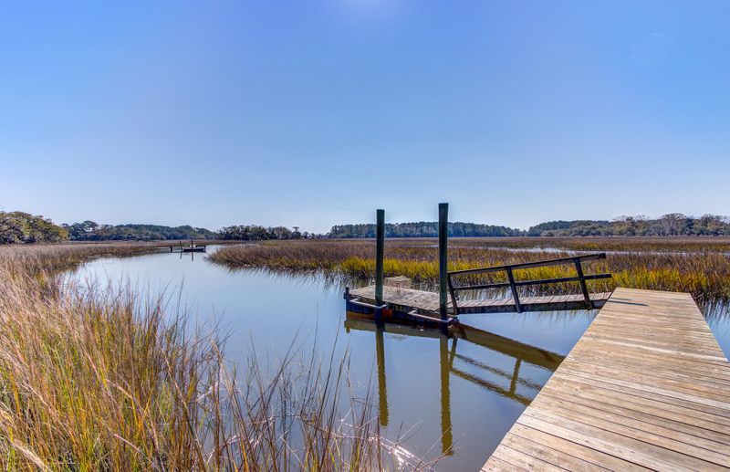 4415 Lord Proprietors Rd, Hollywood, SC 29449