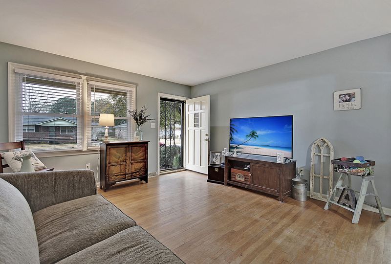 5310 Eva St, North Charleston, SC 29418
