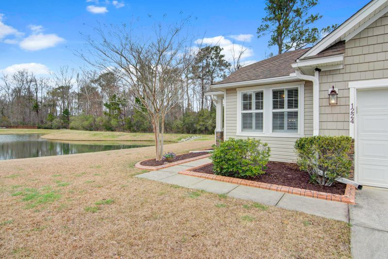 1224 Woodsage Dr, Hanahan, SC 29410