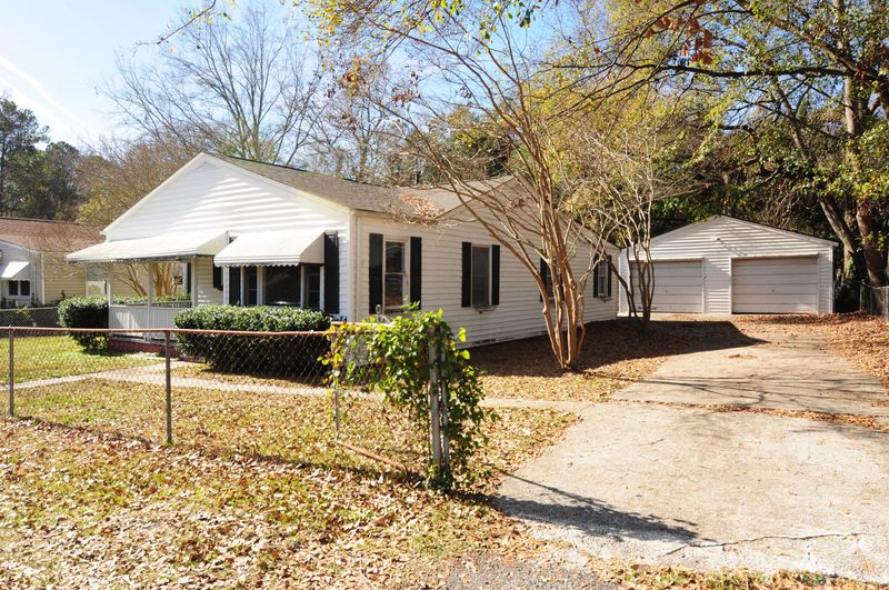 5471 W Lakeland Dr, North Charleston, SC 29406