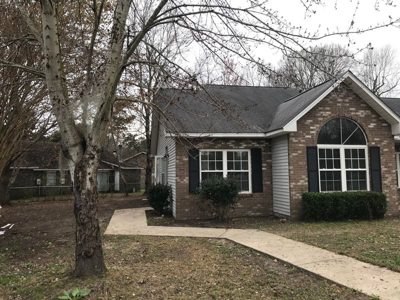 9623 N Cardinal Dr, Ladson, SC 29456