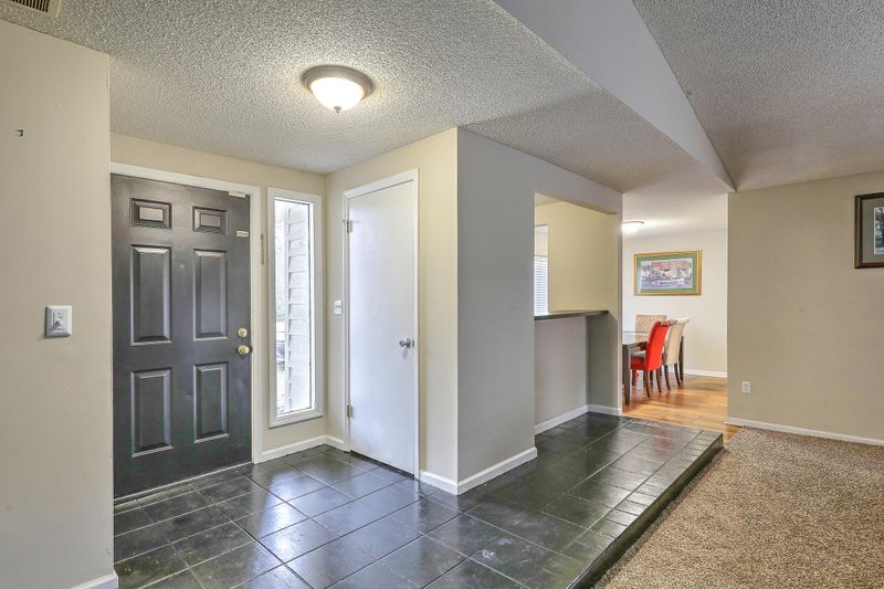 5765 Wyncliff Rd, North Charleston, SC 29418