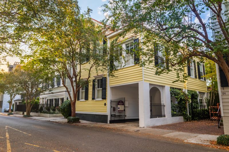 90 Tradd St, Charleston, SC 29401