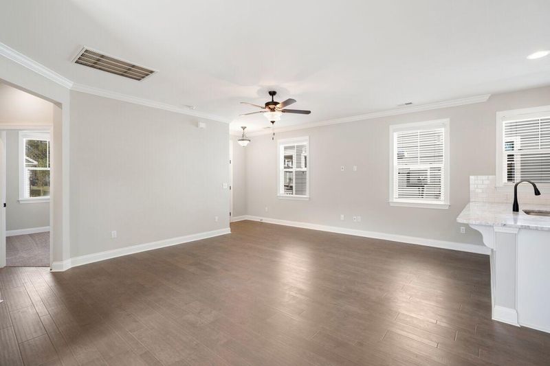 213 Angelica Ave, Summerville, SC 29483