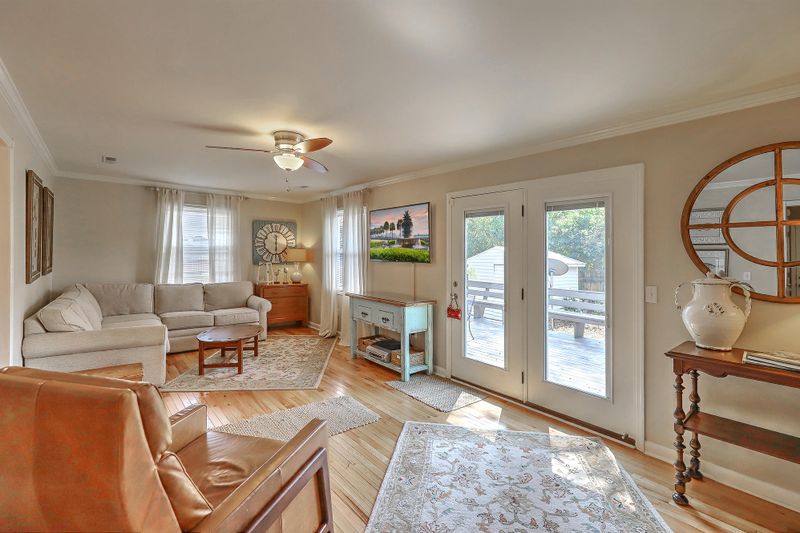 1211 Peregrine Dr, Charleston, SC 29412