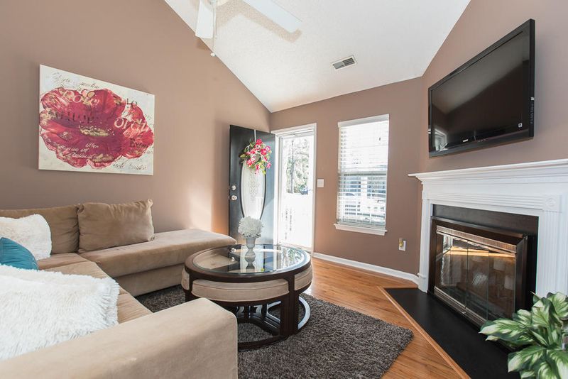 1594 Kentwood Cir, Charleston, SC 29412