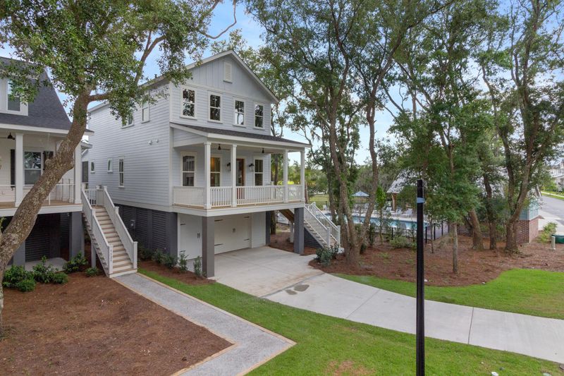 3034 Evening Tide Dr, Hanahan, SC 29410