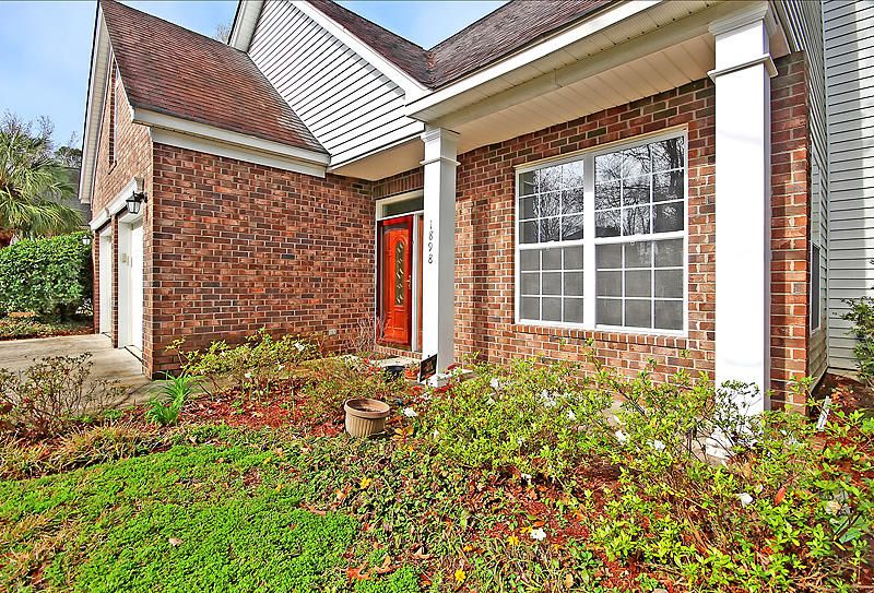 1898 Oleander Ct, Charleston, SC 29414