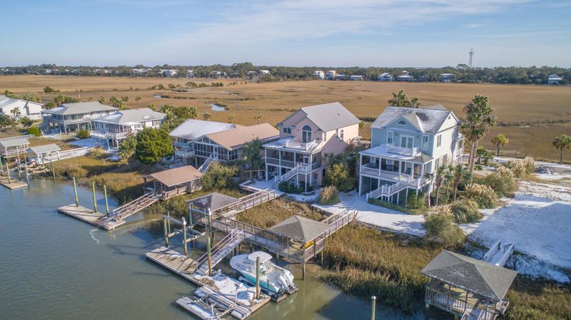 3803b Scott Creek Dr, Edisto Beach, SC 29438