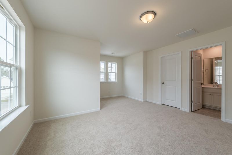 225 Witch Hazel St, Summerville, SC 29486