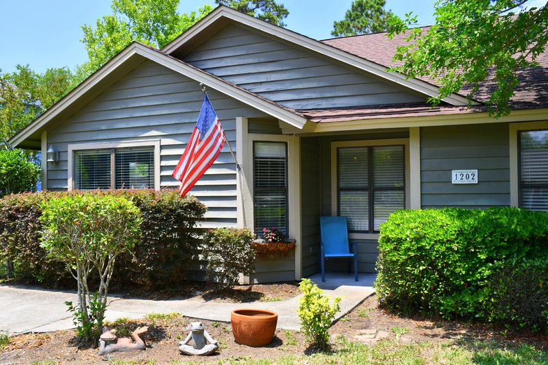 1202 Canvasback Ct, Mount Pleasant, SC 29464