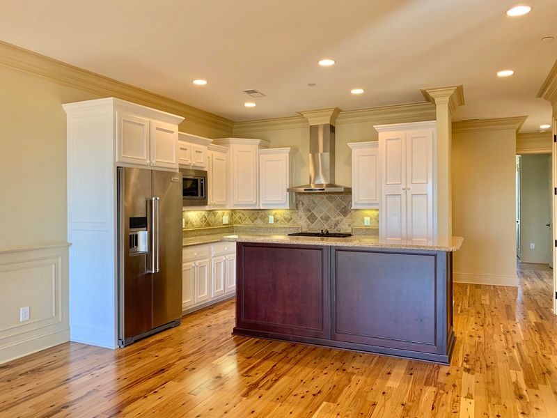 4247 Faber Place Dr #5201, North Charleston, SC 29405