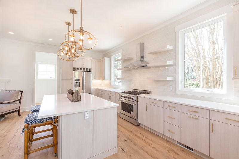 707 Mccants Dr, Mount Pleasant, SC 29464