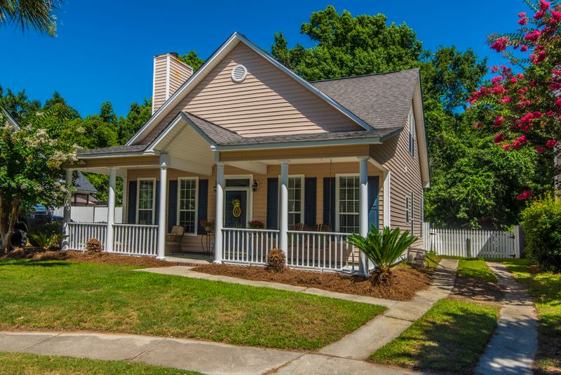 2332 Kennison Ln, Mount Pleasant, SC 29466