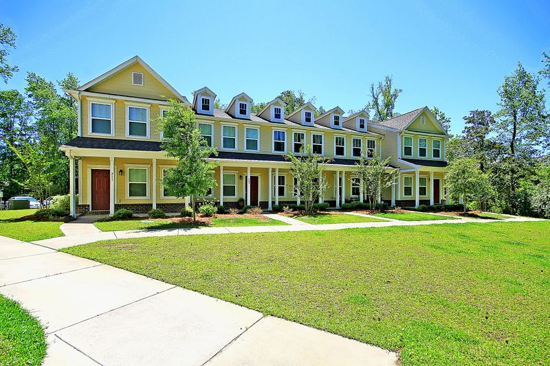 205 Bennett Ln, Summerville, SC 29483