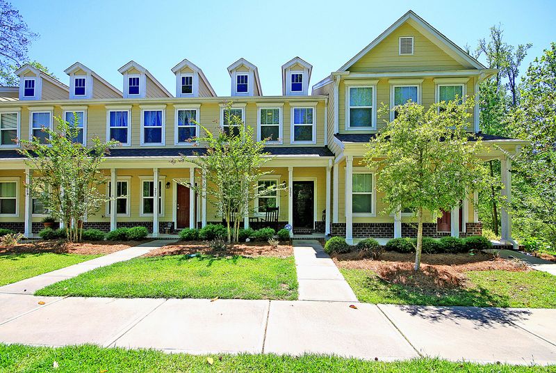 205 Bennett Ln, Summerville, SC 29483