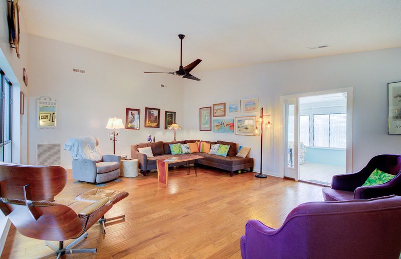 2168 Forest Lakes Blvd, Charleston, SC 29414