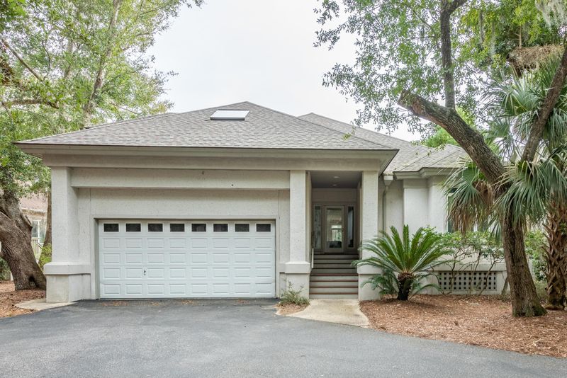 3011 Hidden Oak Dr, Johns Island, SC 29455