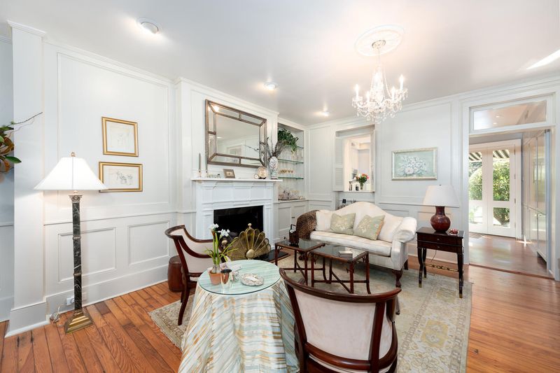 13 Tradd St, Charleston, SC 29401