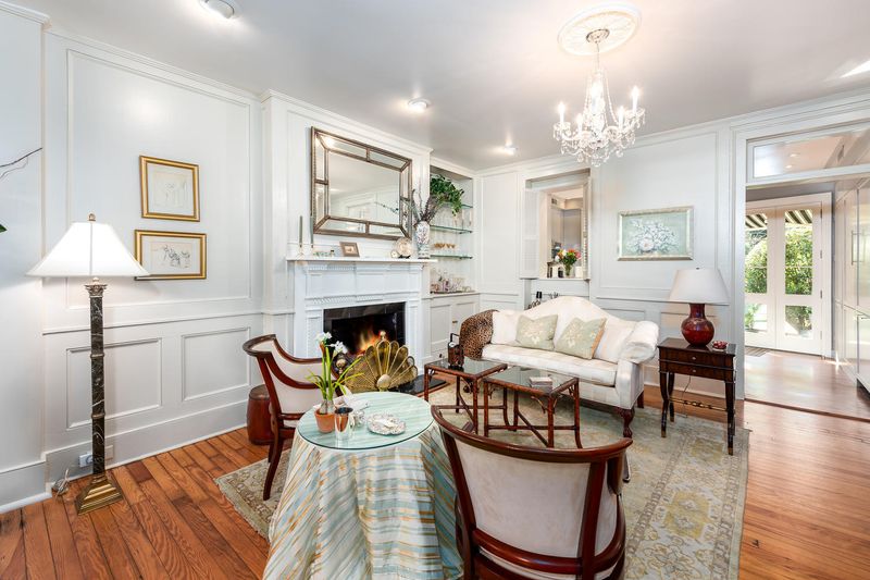 13 Tradd St, Charleston, SC 29401