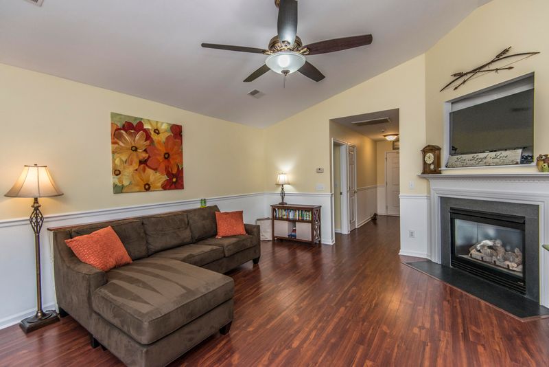203 Moon Shadow Ln, Summerville, SC 29485