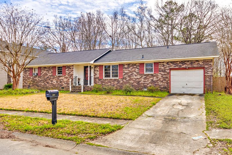 2812 Haverhill Cir, North Charleston, SC 29420