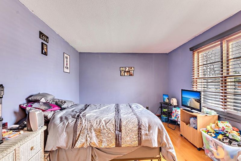 2812 Haverhill Cir, North Charleston, SC 29420