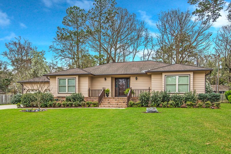 115 Hunt Club Dr, Summerville, SC 29485