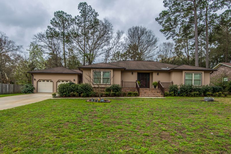 115 Hunt Club Dr, Summerville, SC 29485