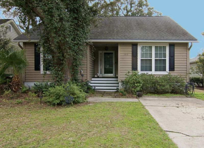 1513 Barquentine Dr, Mount Pleasant, SC 29464