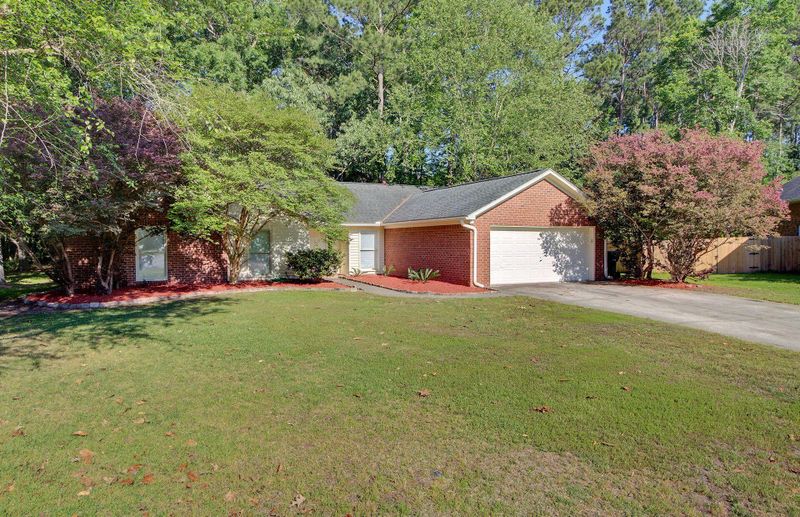 105 Derby Ct, Goose Creek, SC 29445
