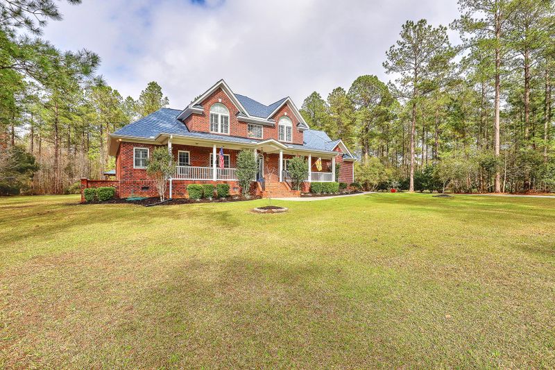 102 Satling Ct, Ridgeville, SC 29472
