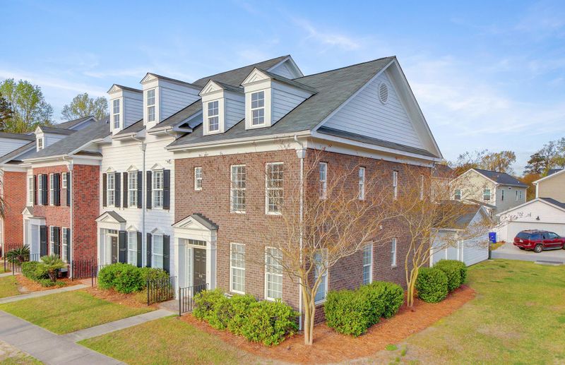 816 Rue Dr, Charleston, SC 29414