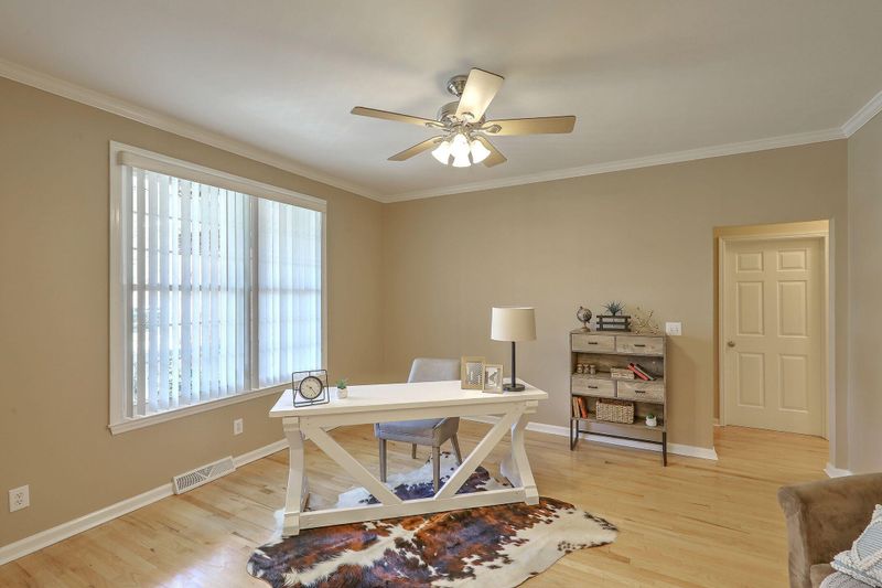 111 Eston Dr, Goose Creek, SC 29445