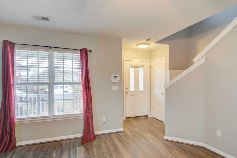 304 Delafield Dr, Summerville, SC 29483