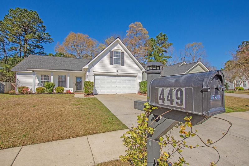 449 Cabrill Dr, Charleston, SC 29414