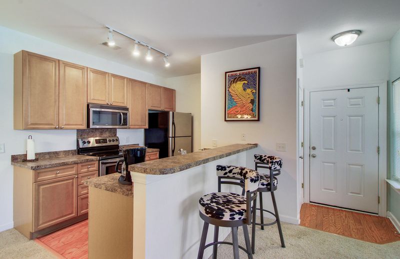 405 S Elgin Ct, Charleston, SC 29414