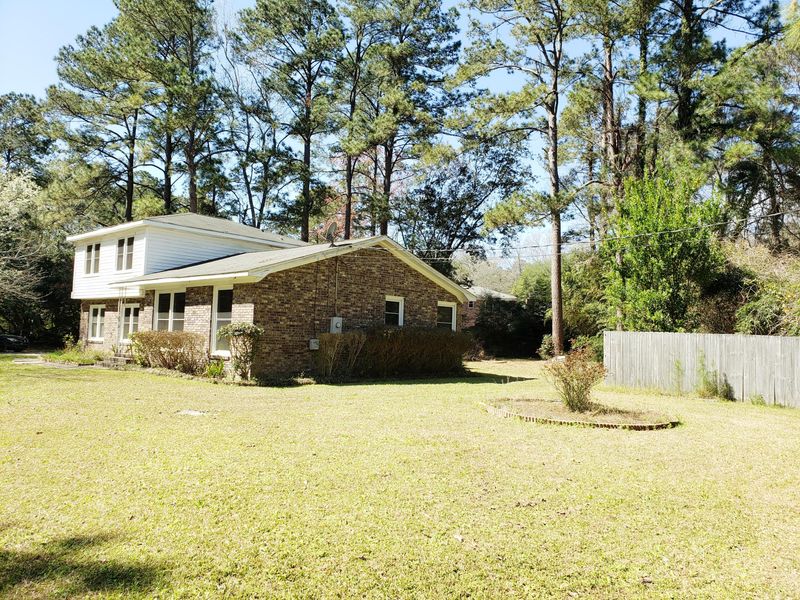 118 Spring St, Summerville, SC 29485