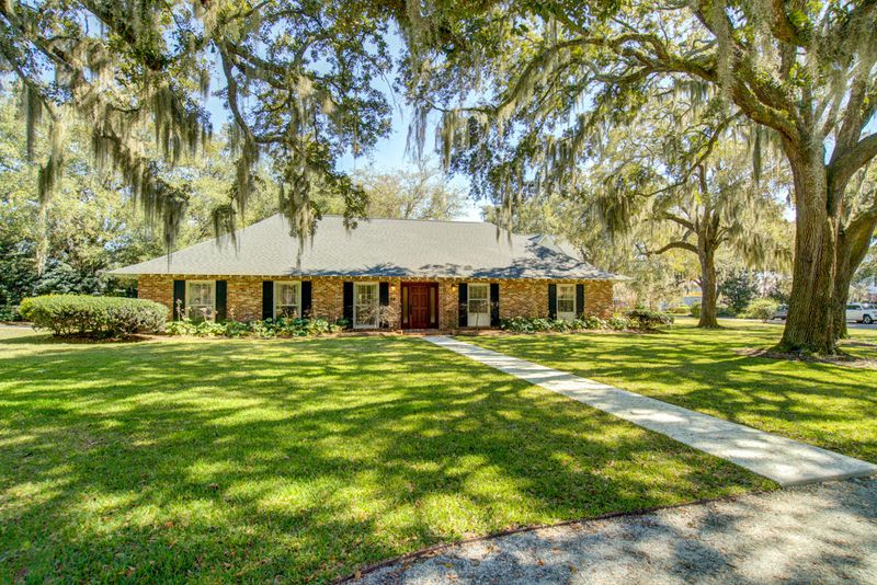 24 Broughton Rd, Charleston, SC 29407