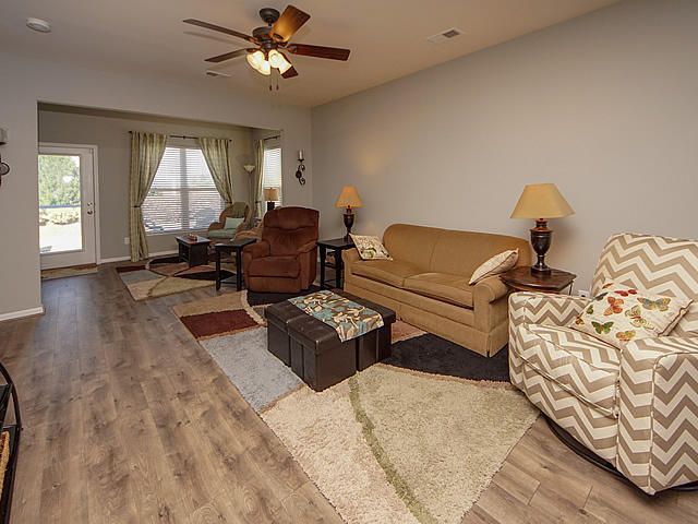 212 Waterfront Park Dr, Summerville, SC 29486