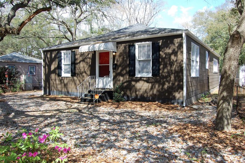 3986 Niagara St, Charleston, SC 29405